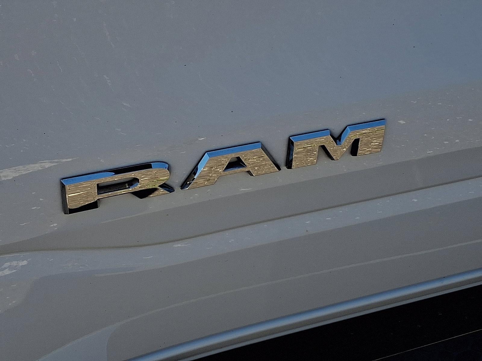 2023 RAM 1500 Big Horn 4x4 Crew Cab 5'7" Box