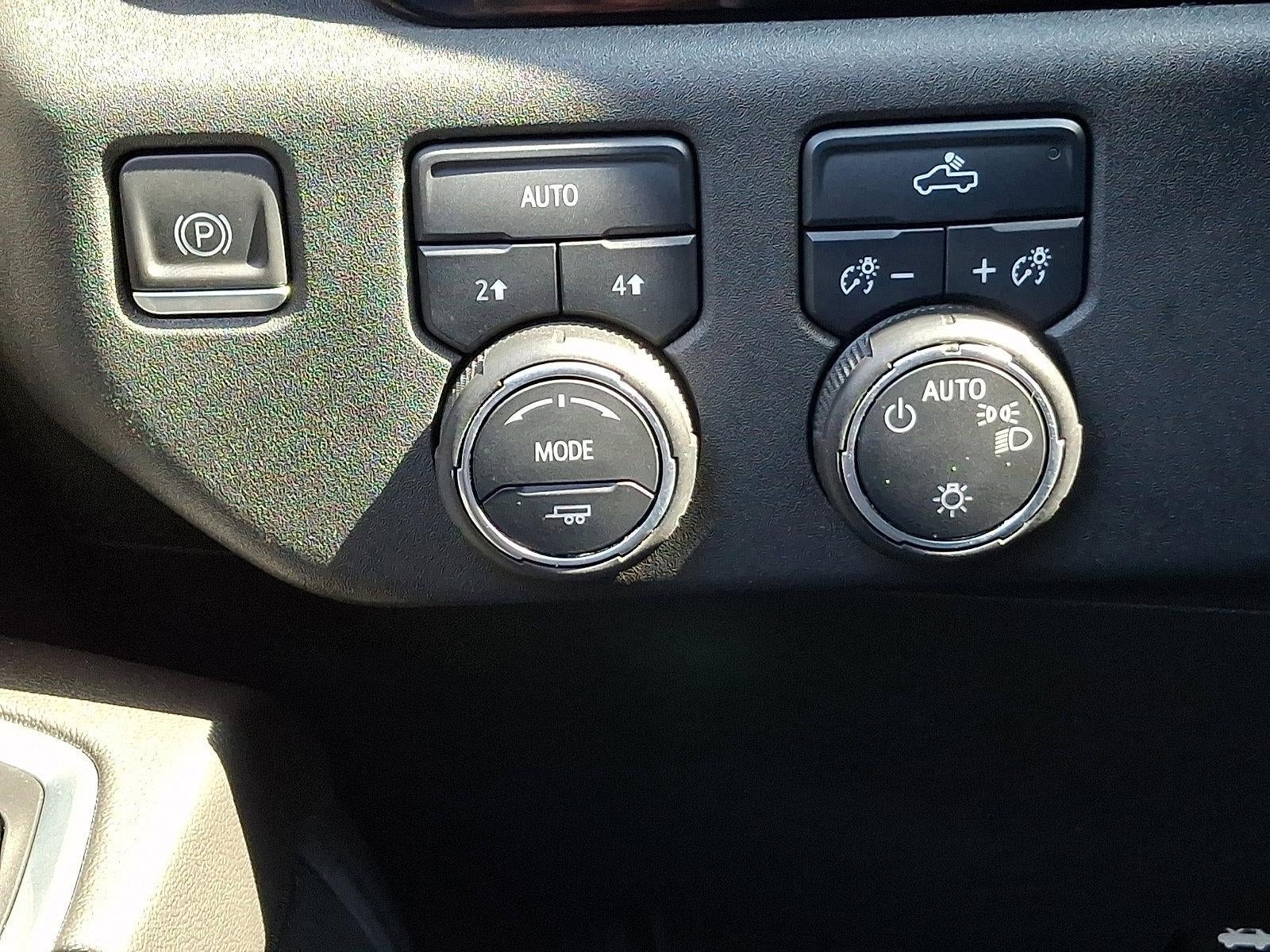 2022 Chevrolet Silverado 1500 Crew Cab Short Box 4-Wheel Drive LT 2FL