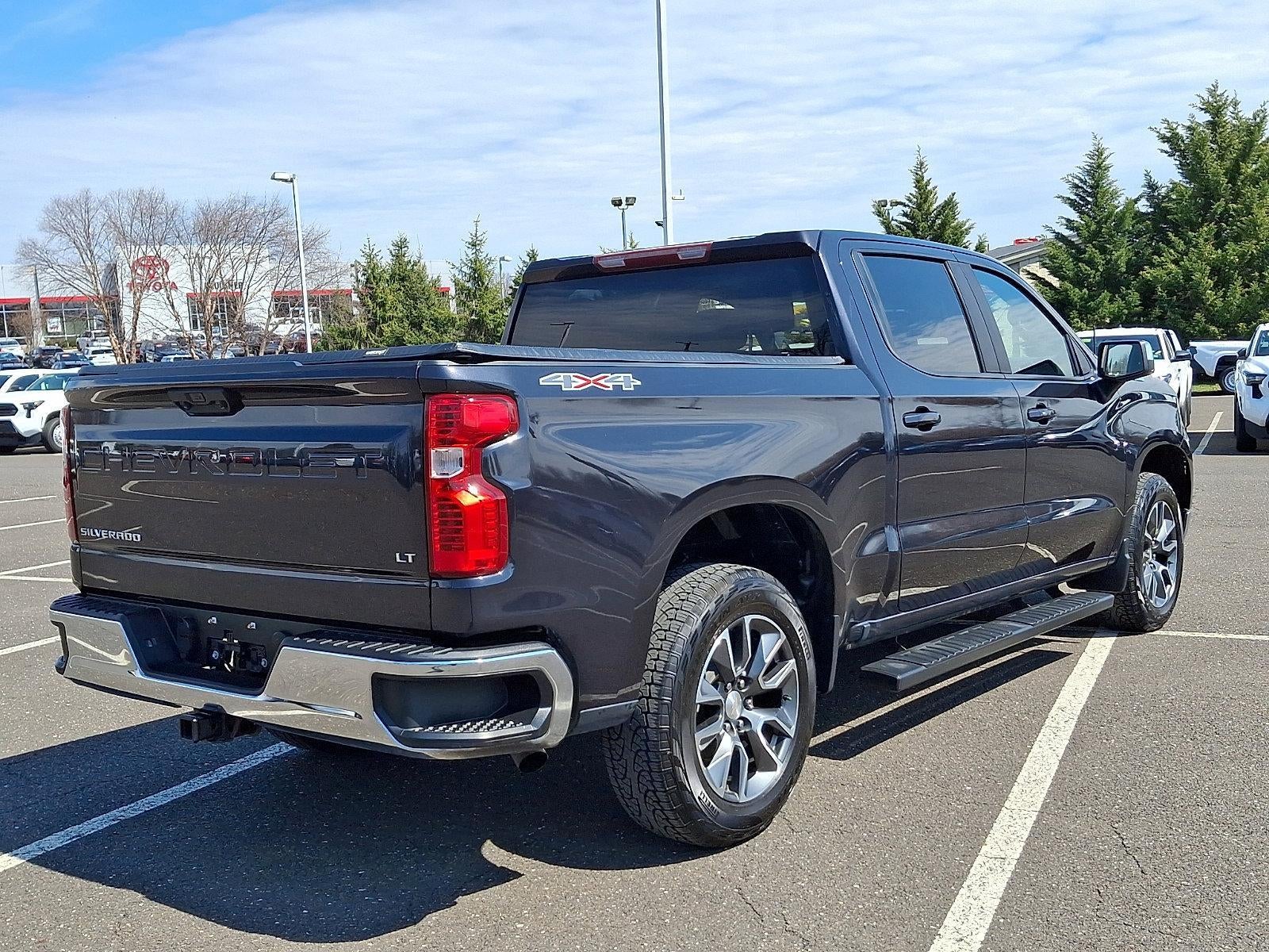 2022 Chevrolet Silverado 1500 Crew Cab Short Box 4-Wheel Drive LT 2FL