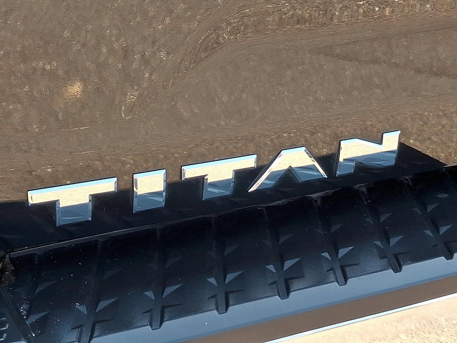 2019 Nissan Titan 4x4 Crew Cab SV