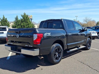 2019 Nissan Titan 4x4 Crew Cab SV