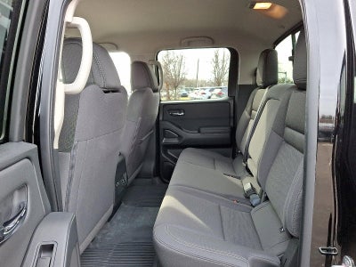 2024 Nissan Frontier Crew Cab 4x4 Long Bed SV