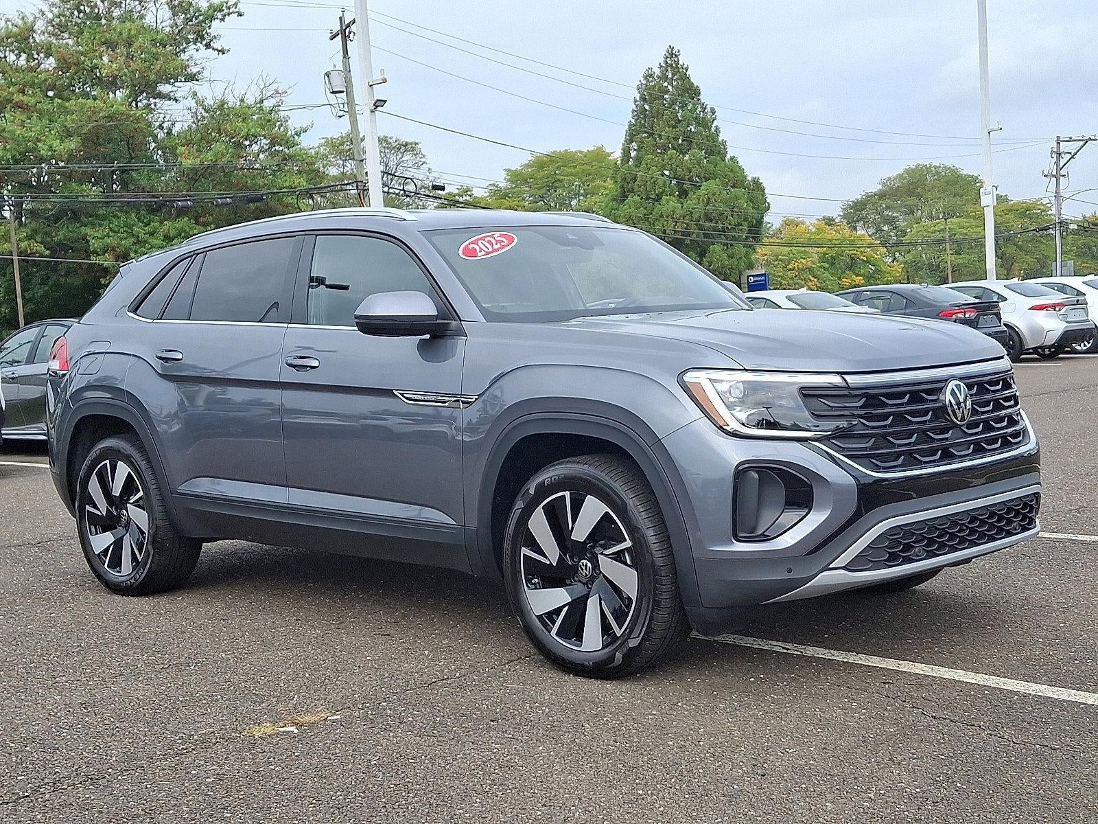 2025 Volkswagen Atlas Cross Sport 2.0T SE w/Technology 4MOTION