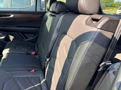 2025 Volkswagen Atlas 2.0T SE w/Technology 4MOTION