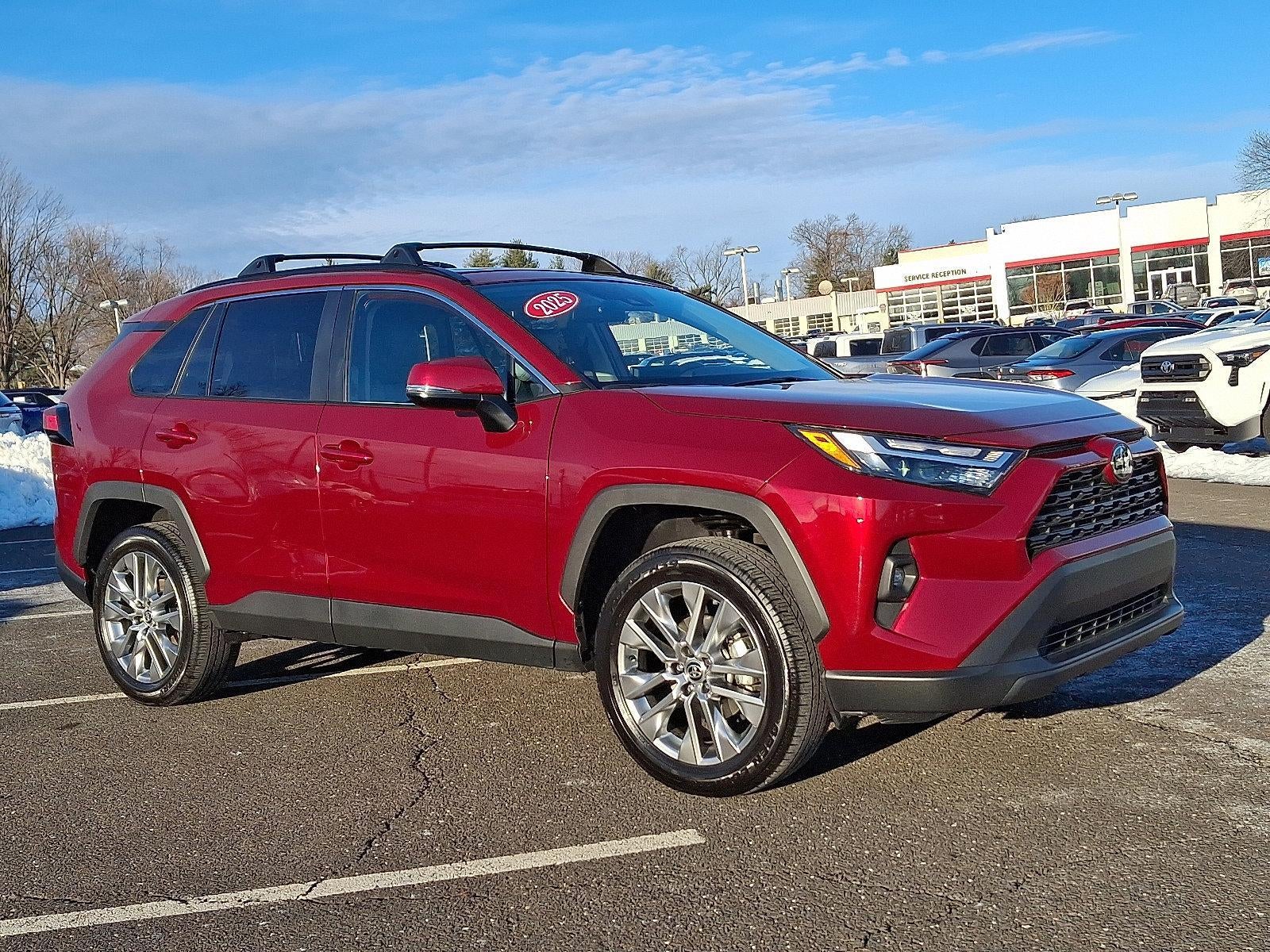 2025 Toyota RAV4 XLE Premium AWD (Natl)
