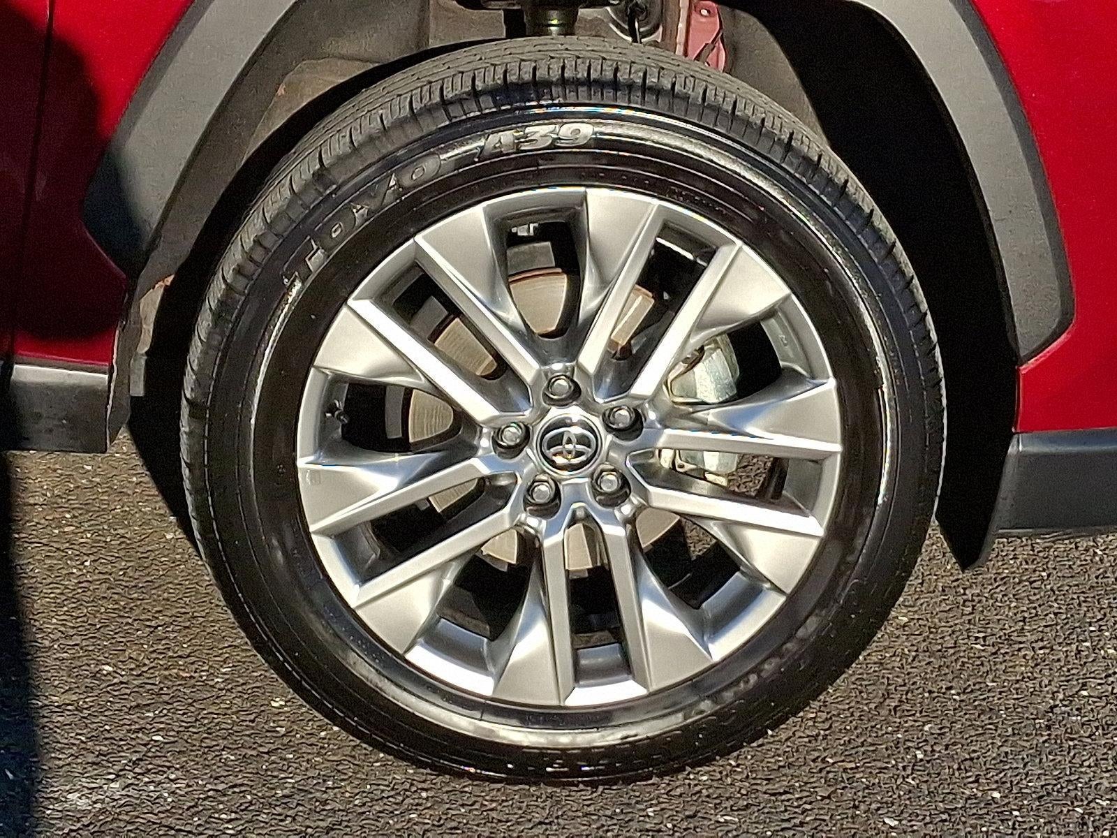 2025 Toyota RAV4 XLE Premium AWD (Natl)