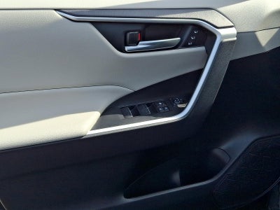 2025 Toyota RAV4 XLE Premium AWD (Natl)