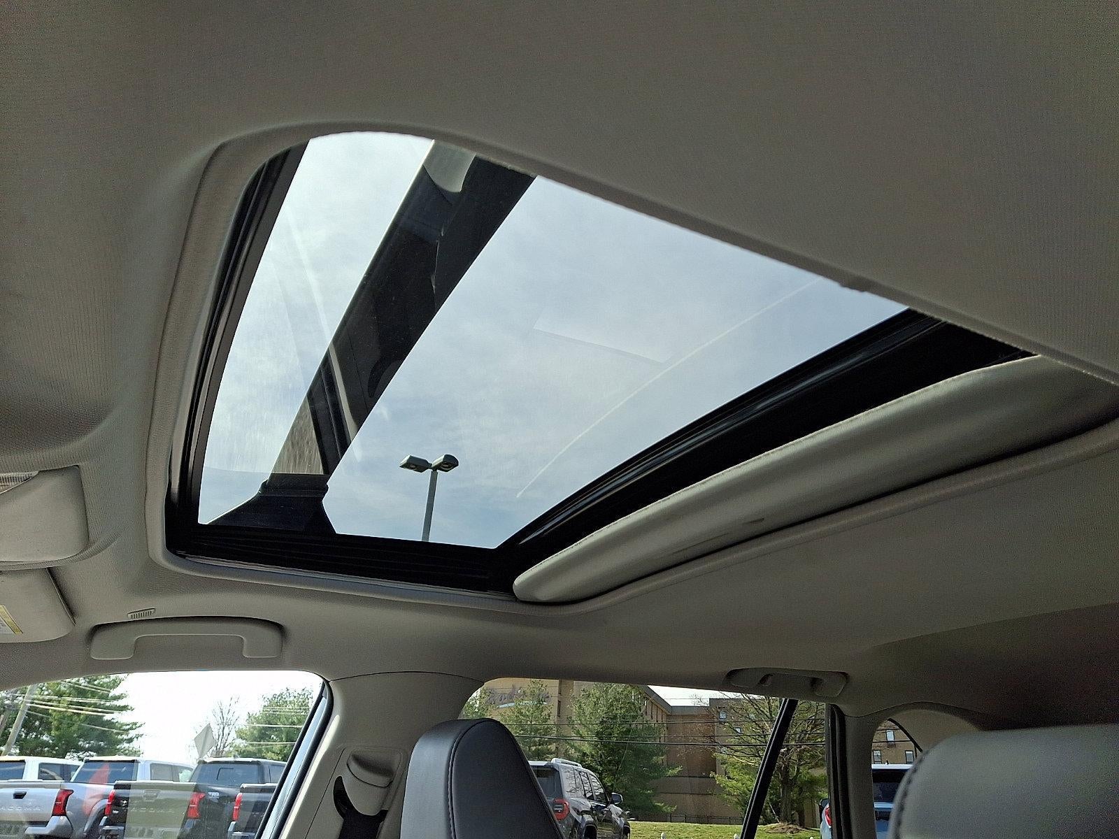 2025 Toyota RAV4 XLE Premium AWD (Natl)