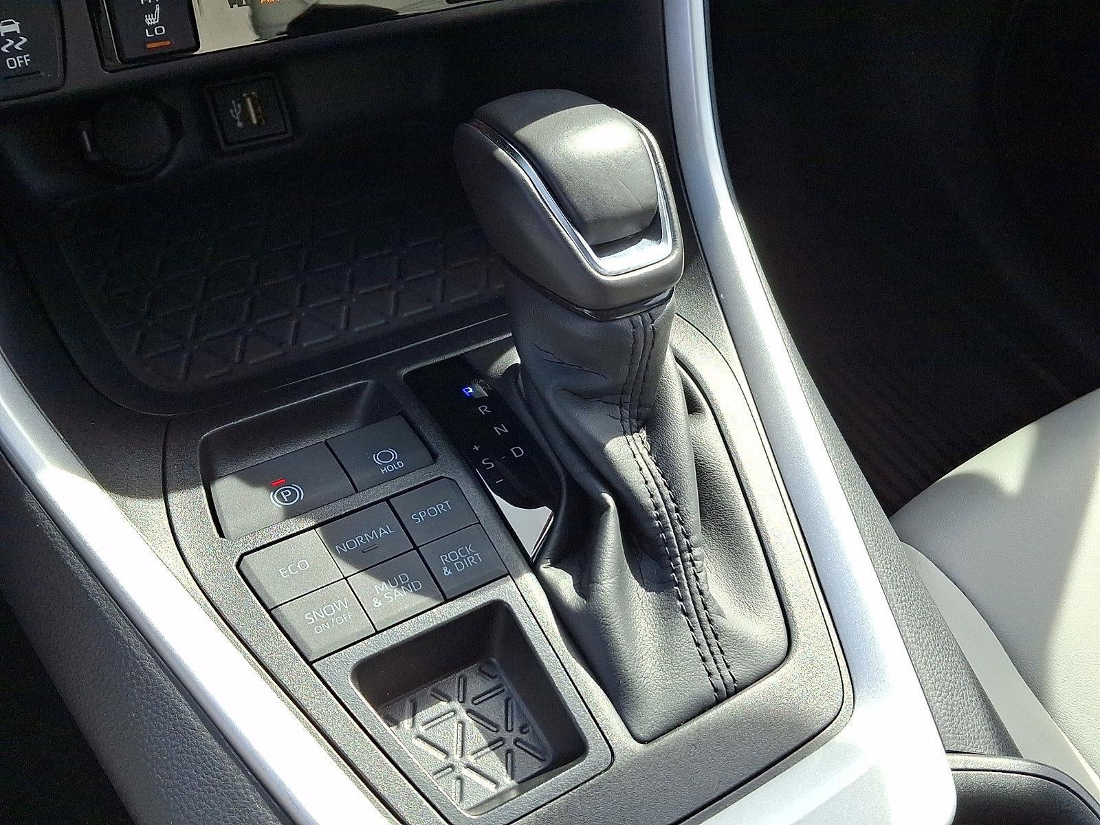 2025 Toyota RAV4 XLE Premium AWD (Natl)