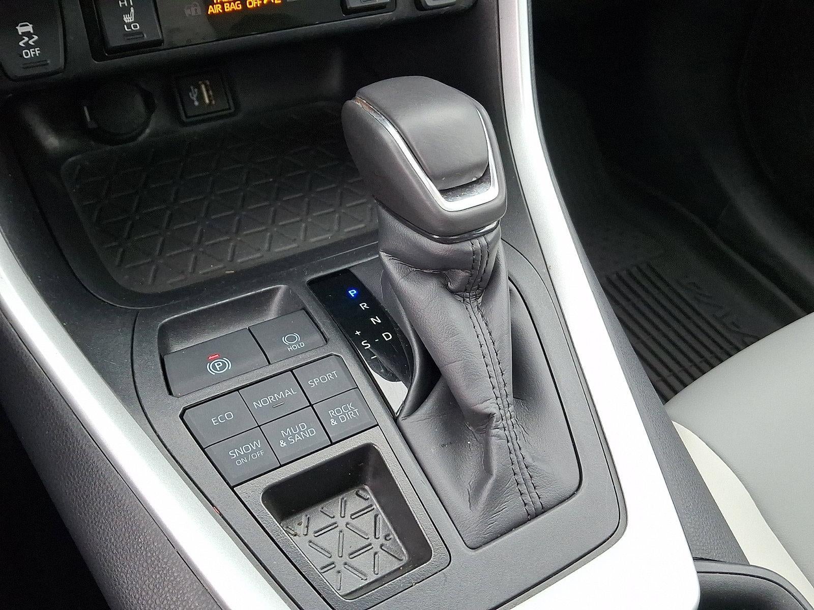 2025 Toyota RAV4 XLE Premium AWD (Natl)