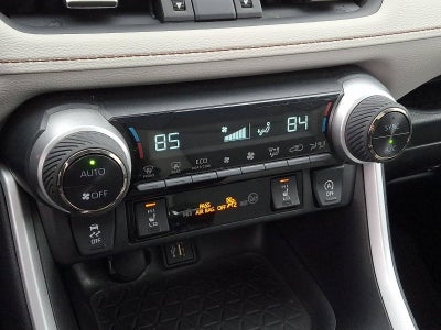 2025 Toyota RAV4 XLE Premium AWD (Natl)