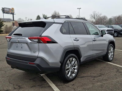 2025 Toyota RAV4 XLE Premium AWD (Natl)