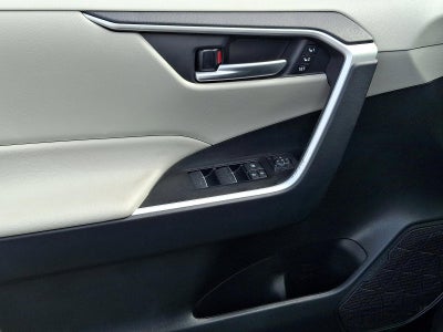 2025 Toyota RAV4 XLE Premium AWD (Natl)