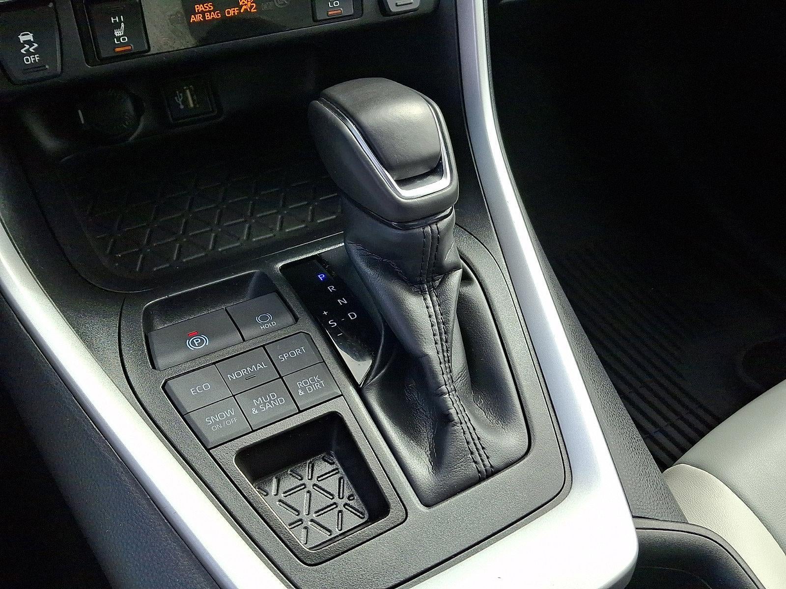 2025 Toyota RAV4 XLE Premium AWD (Natl)