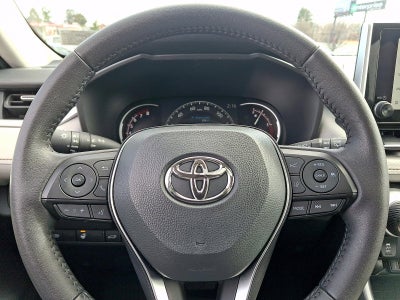 2025 Toyota RAV4 XLE Premium AWD (Natl)