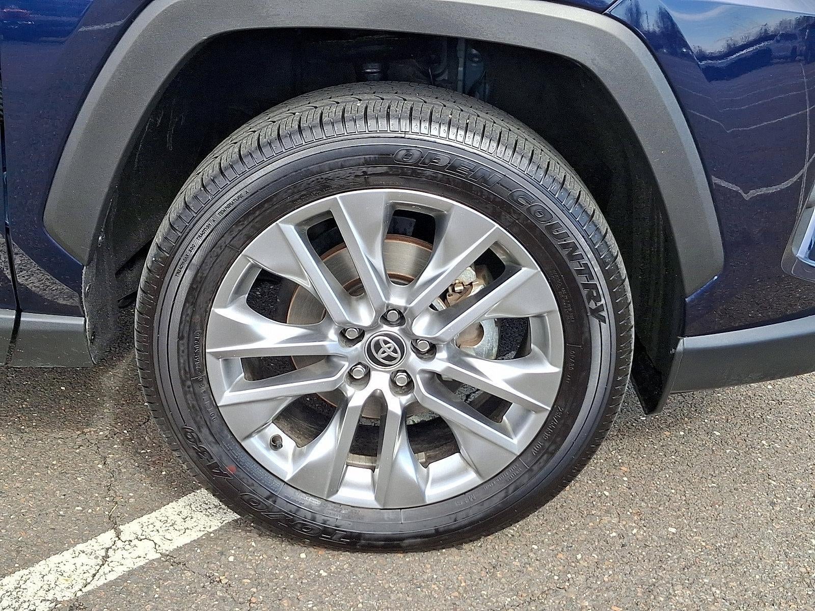 2025 Toyota RAV4 XLE Premium AWD (Natl)