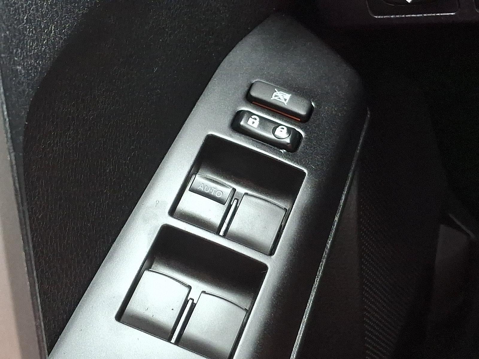 2018 Toyota RAV4 LE AWD (Natl)