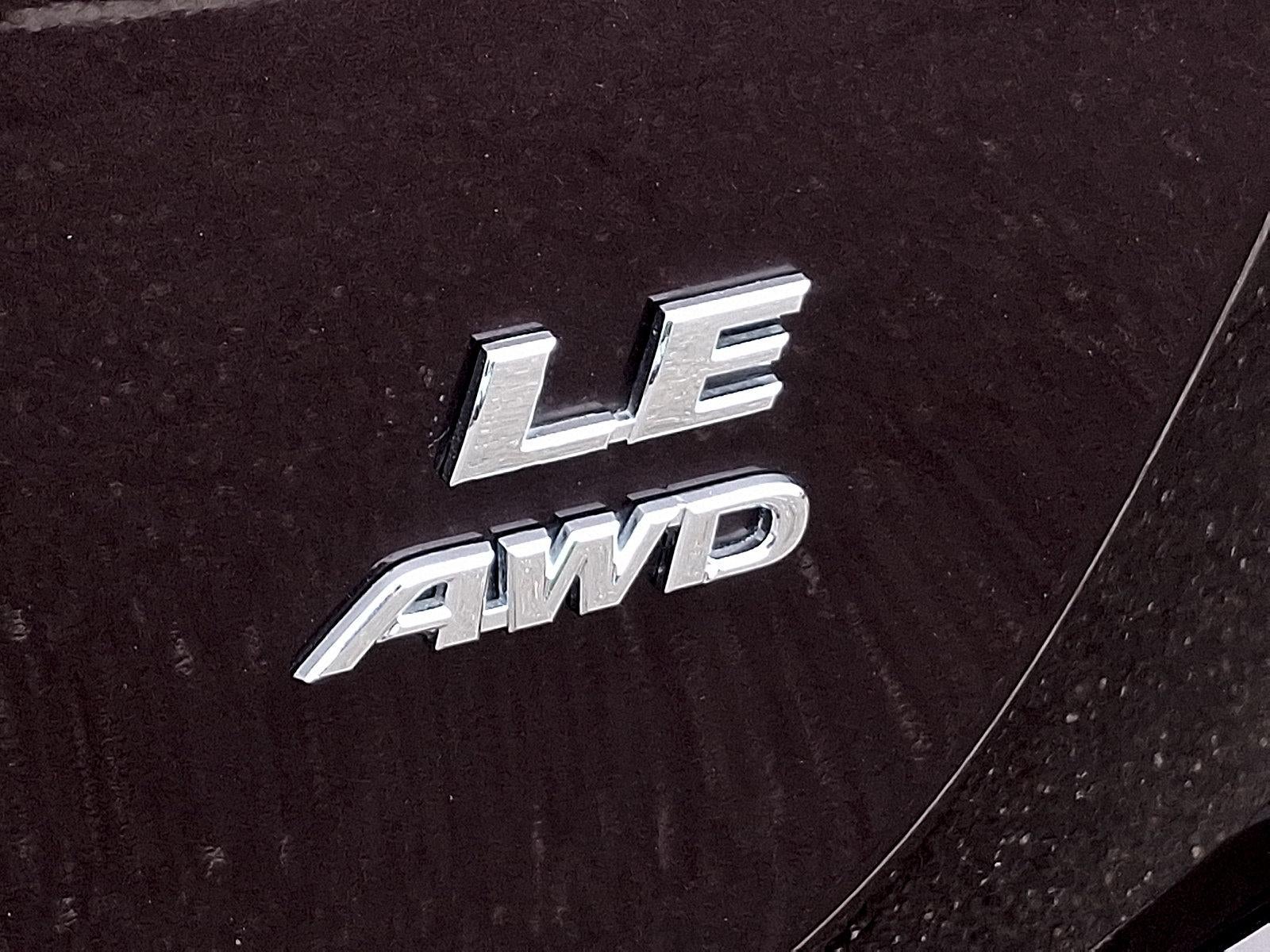 2018 Toyota RAV4 LE AWD (Natl)