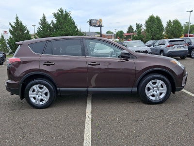 2018 Toyota RAV4 LE AWD (Natl)