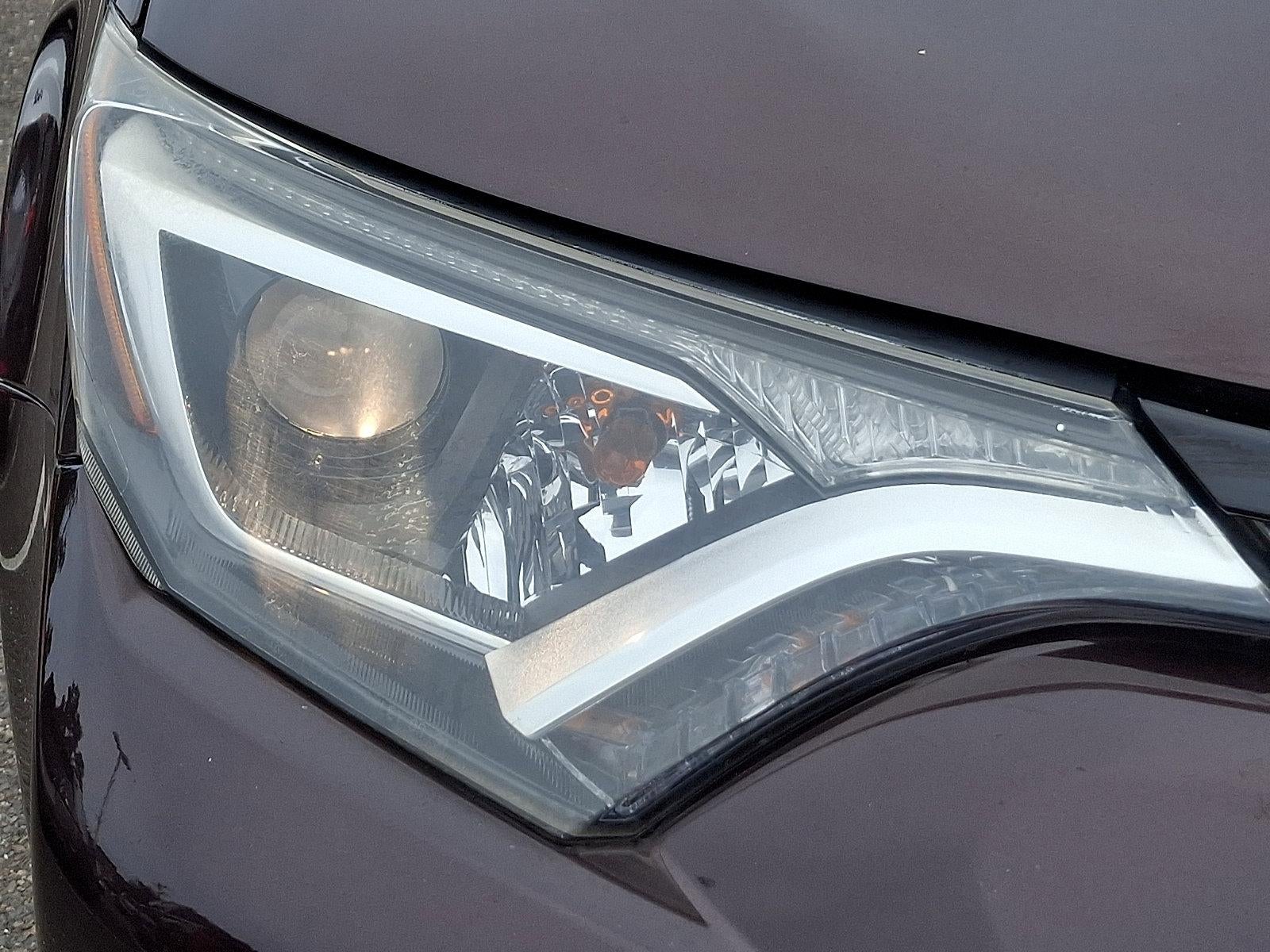 2018 Toyota RAV4 LE AWD (Natl)