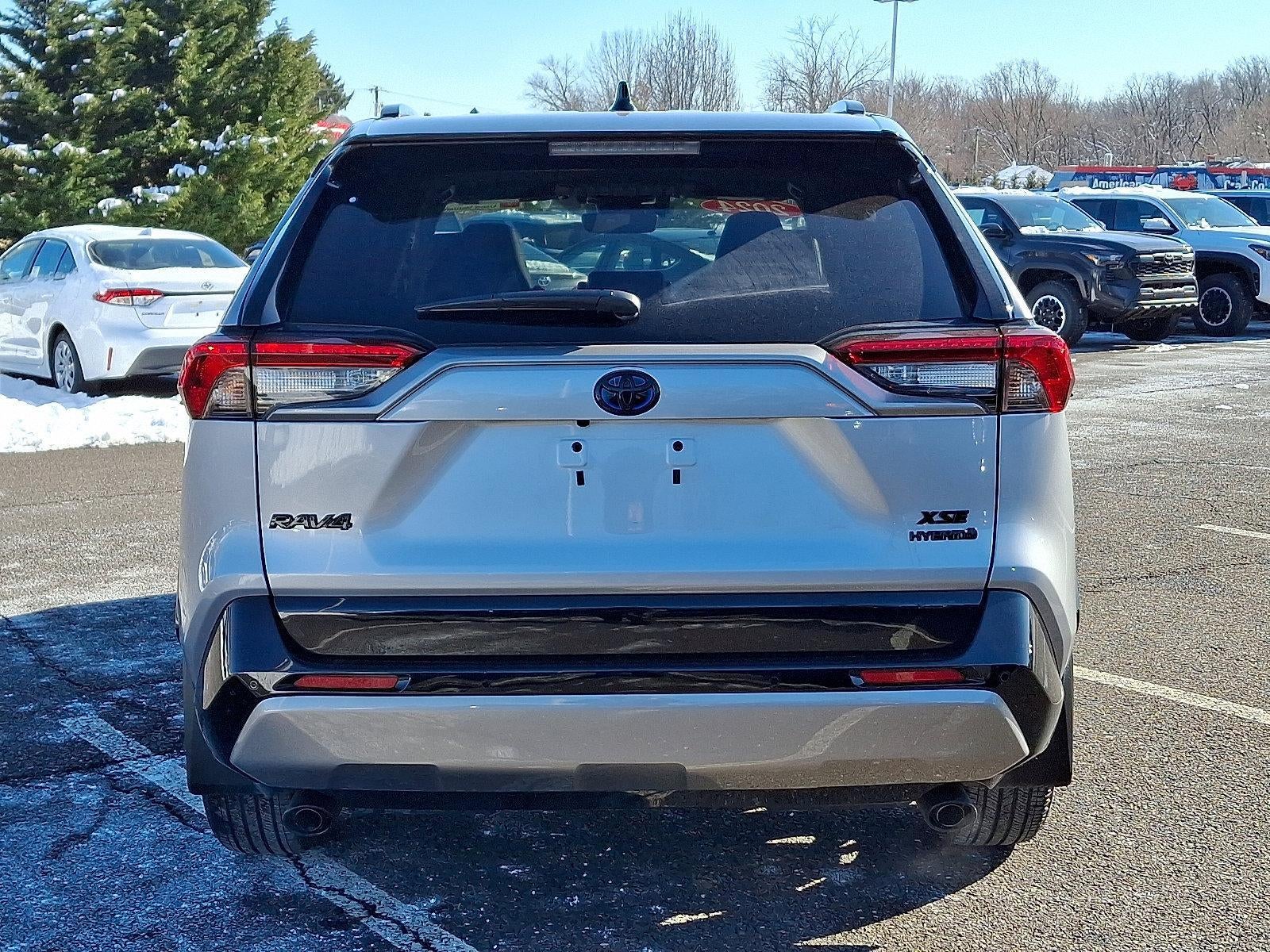 2024 Toyota RAV4 Hybrid XSE AWD (Natl)