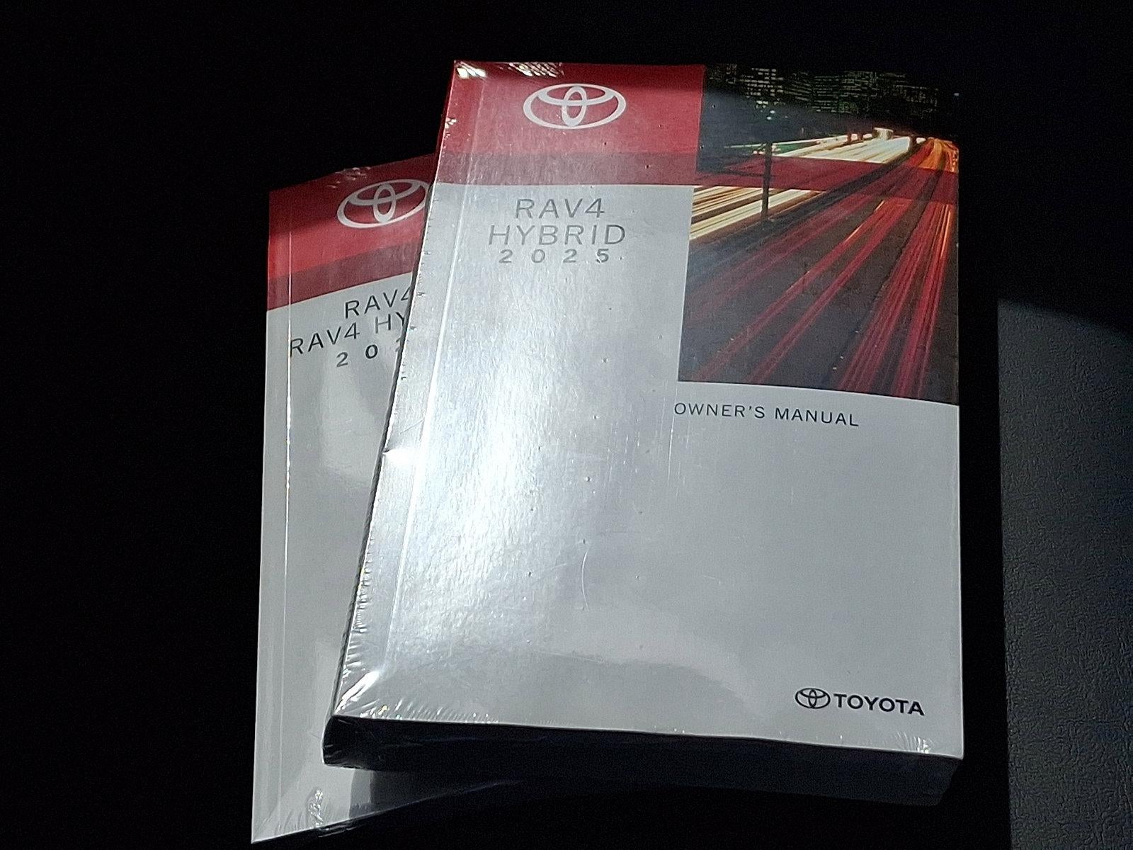 2025 Toyota RAV4 Hybrid XSE AWD (Natl)