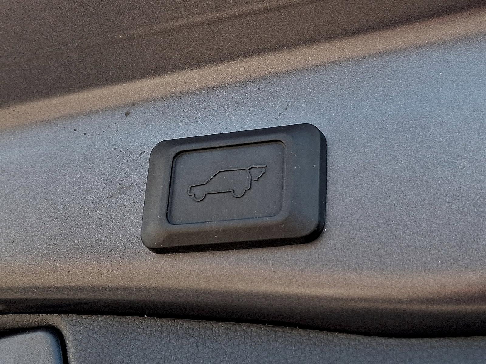 2025 Toyota RAV4 Hybrid XSE AWD (Natl)