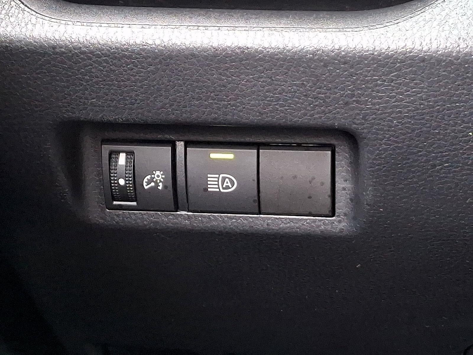 2023 Toyota RAV4 LE AWD (Natl)