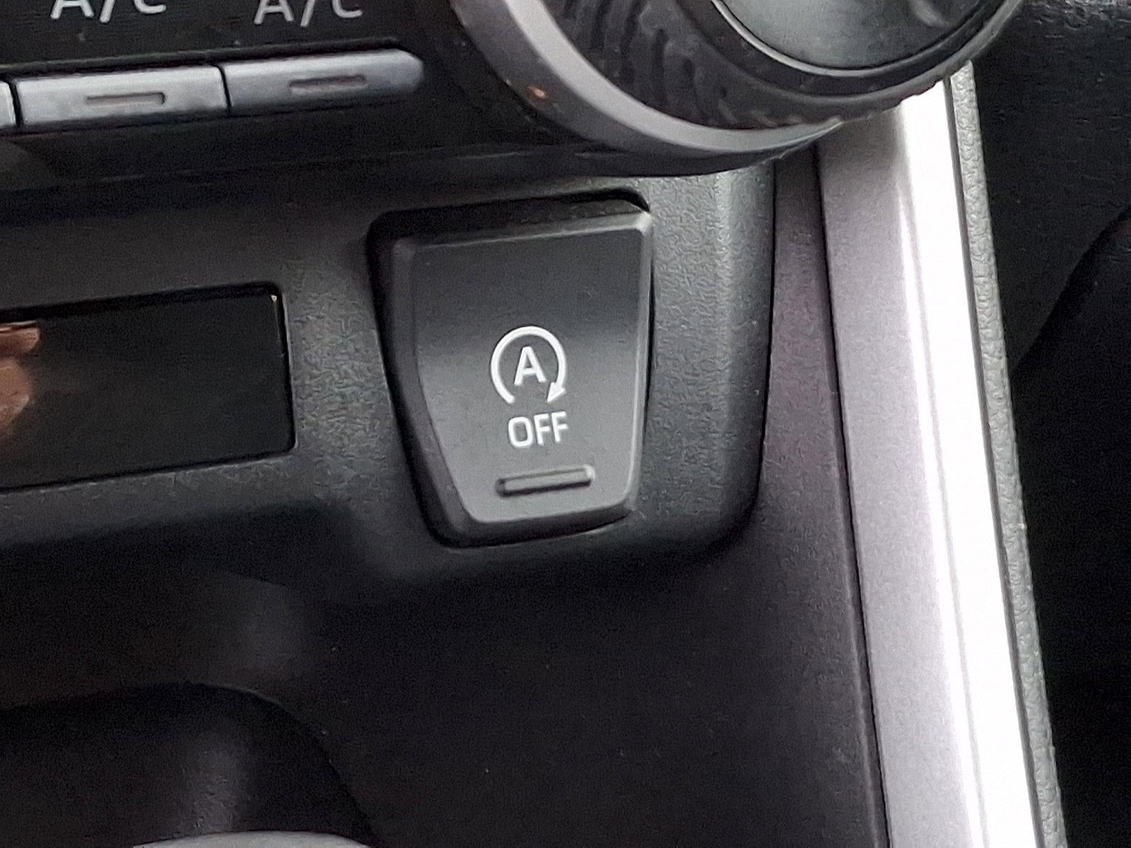 2023 Toyota RAV4 LE AWD (Natl)