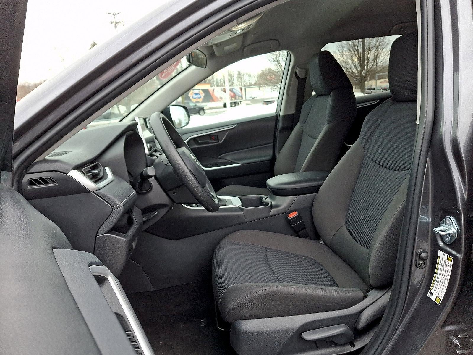 2025 Toyota RAV4 LE AWD (Natl)