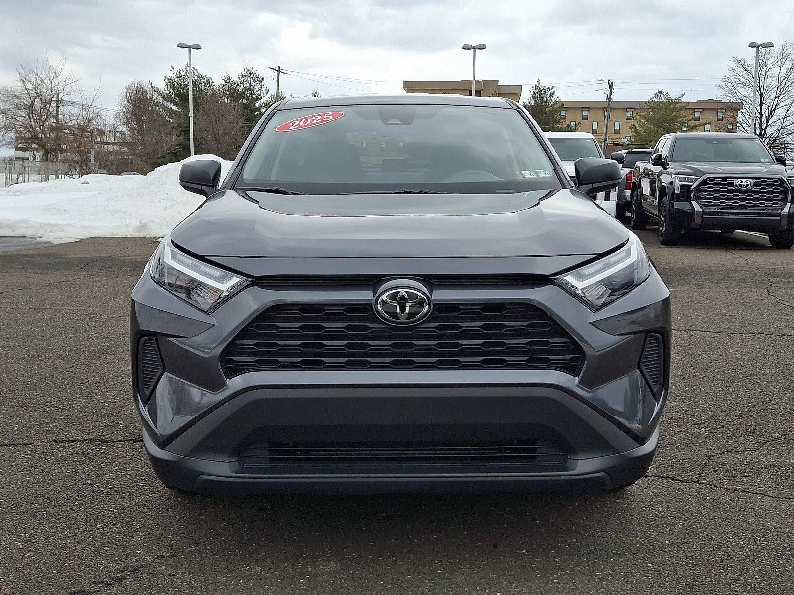 2025 Toyota RAV4 LE AWD (Natl)
