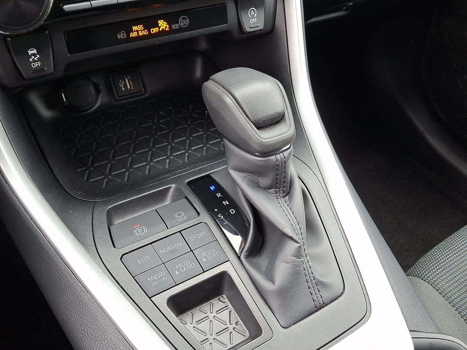 2025 Toyota RAV4 LE AWD (Natl)