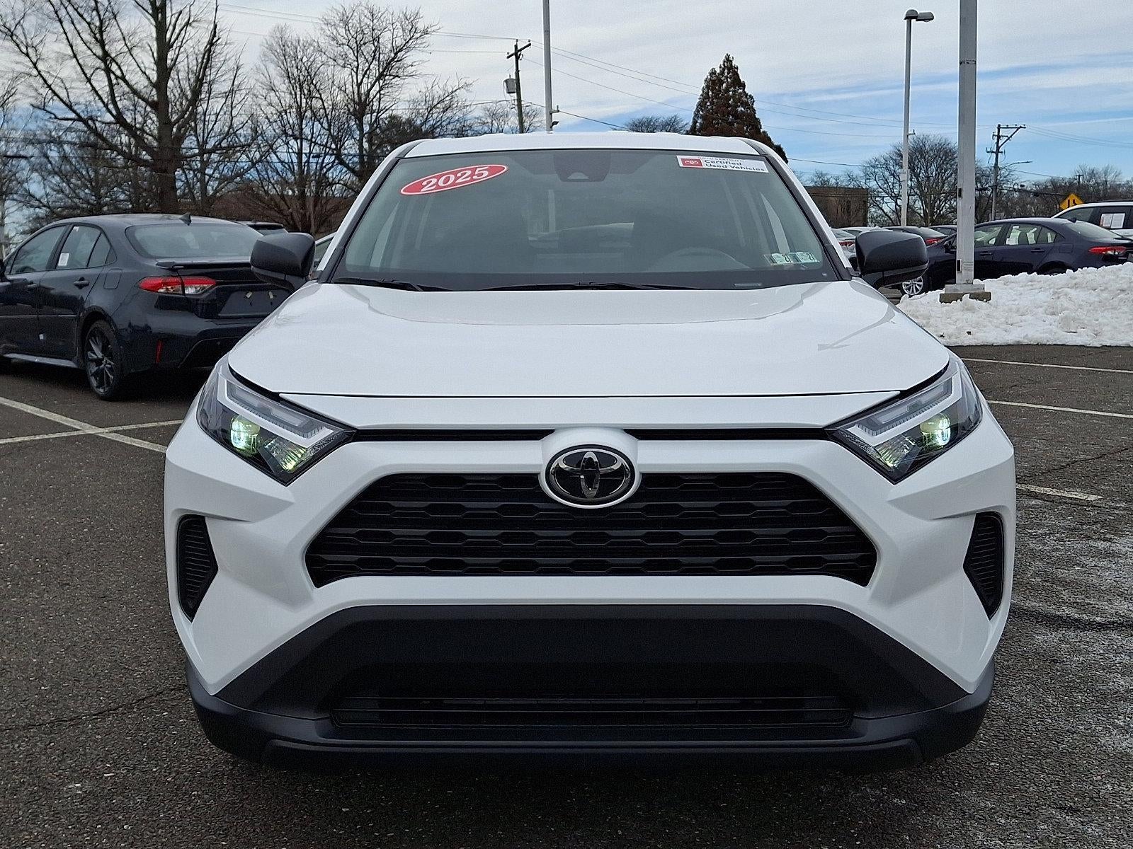2025 Toyota RAV4 LE AWD (Natl)