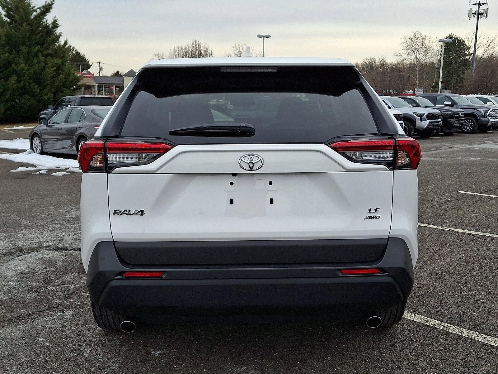 2025 Toyota RAV4 LE AWD (Natl)