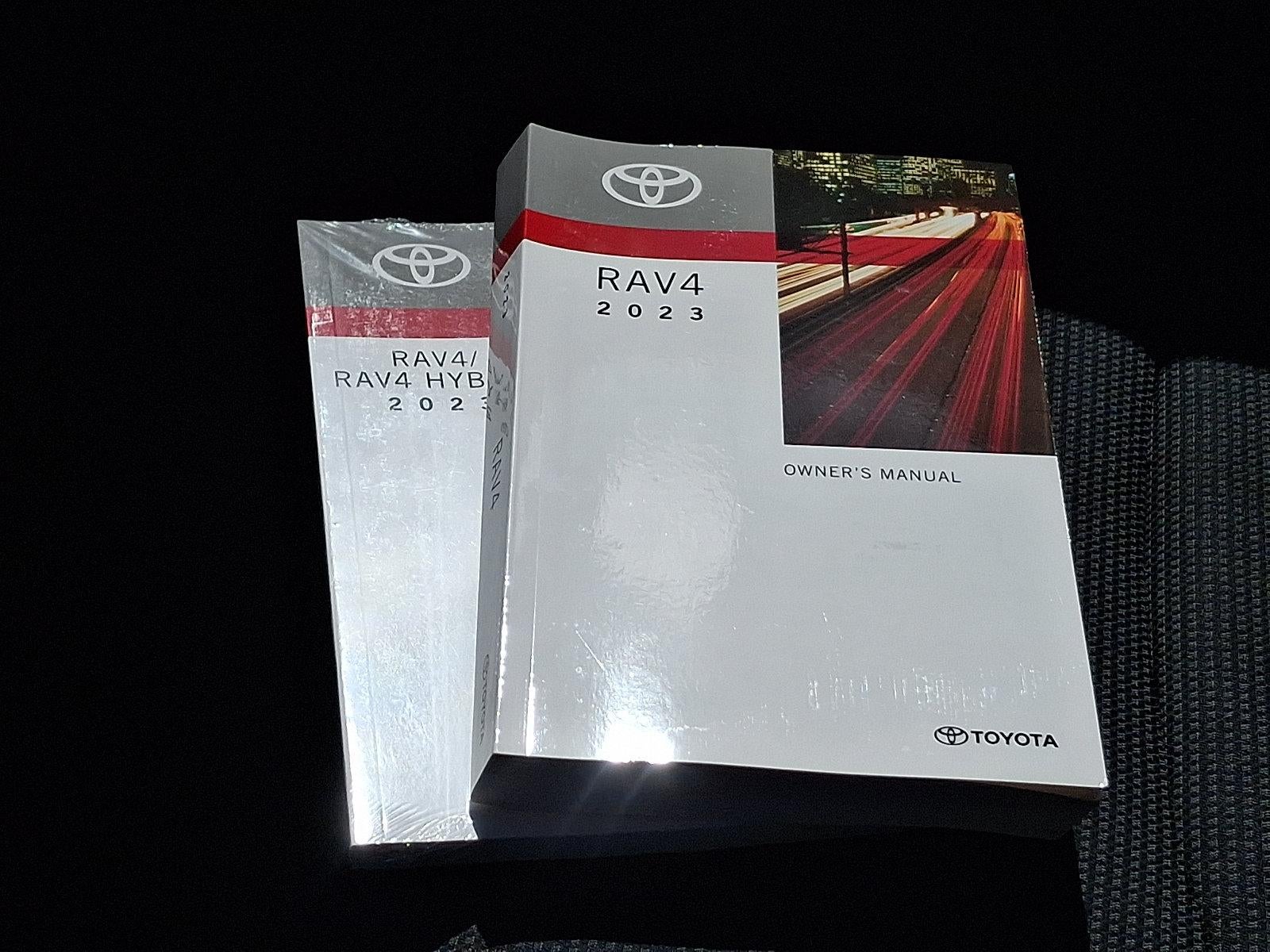 2023 Toyota RAV4 LE AWD (Natl)