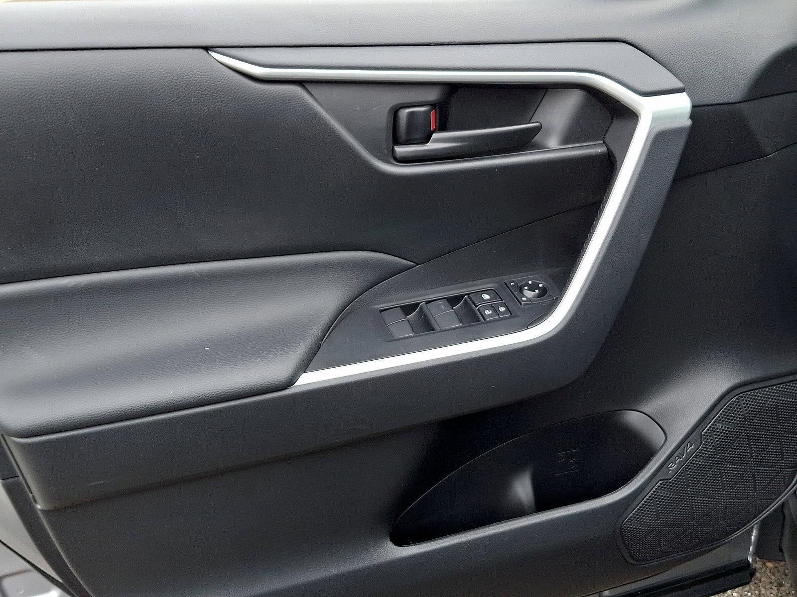 2023 Toyota RAV4 LE AWD (Natl)