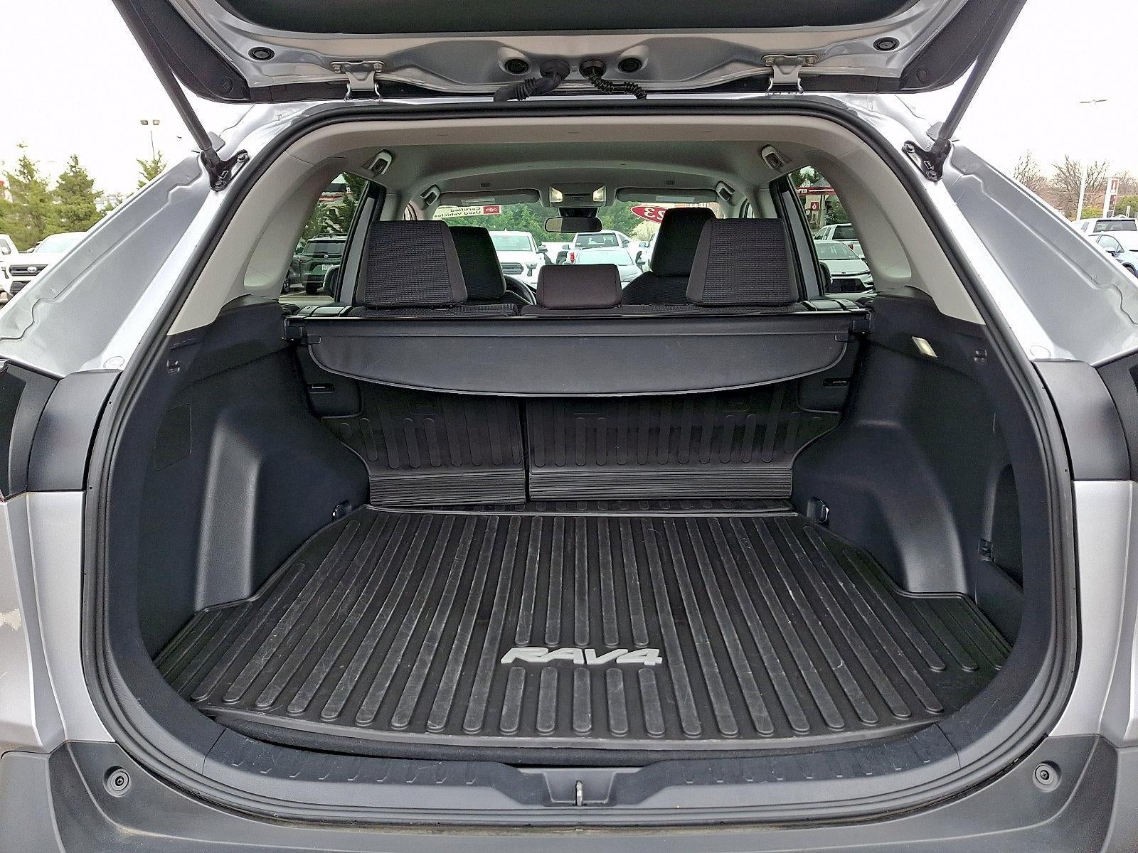 2023 Toyota RAV4 LE AWD (Natl)