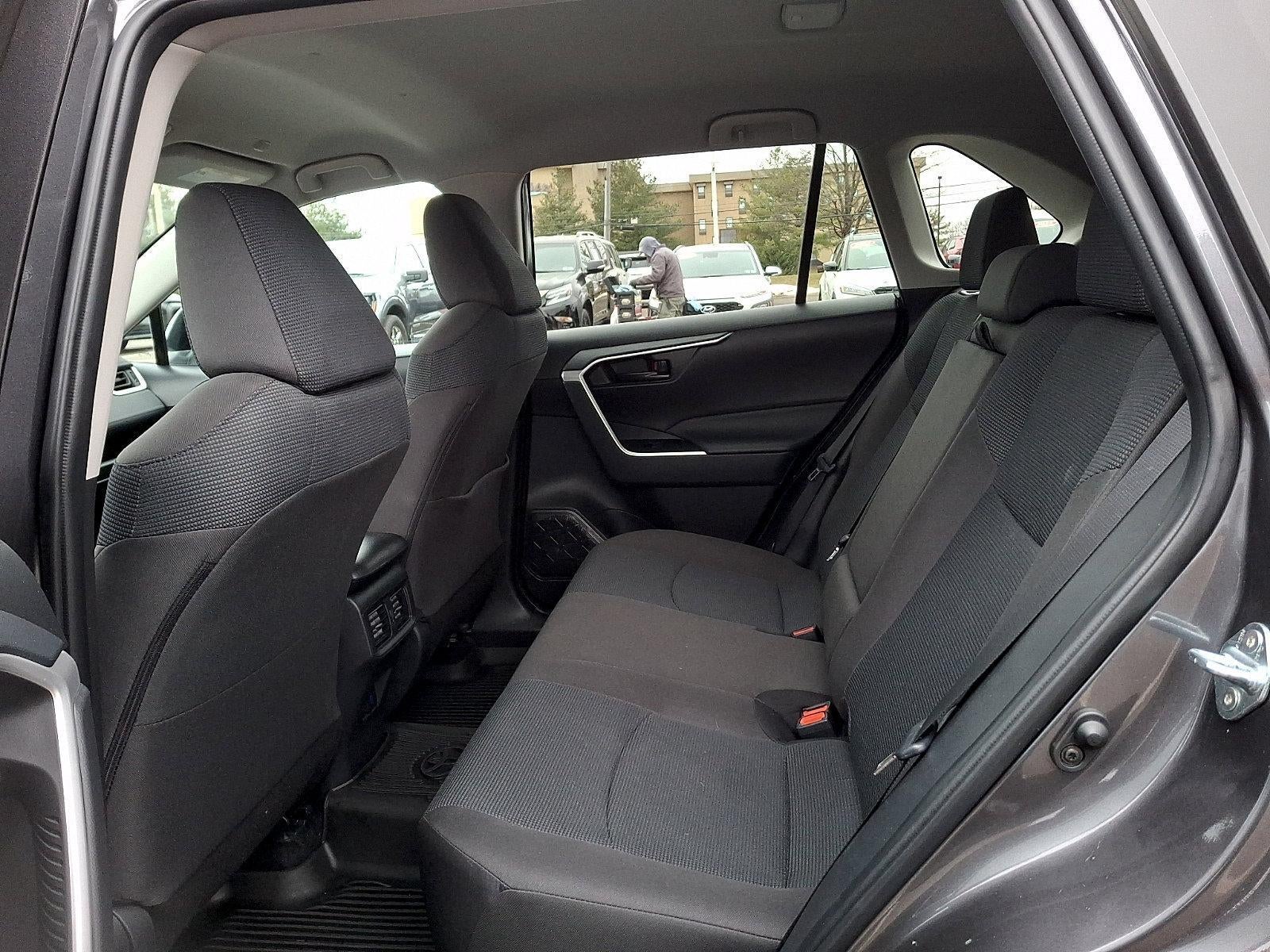 2025 Toyota RAV4 LE AWD (Natl)