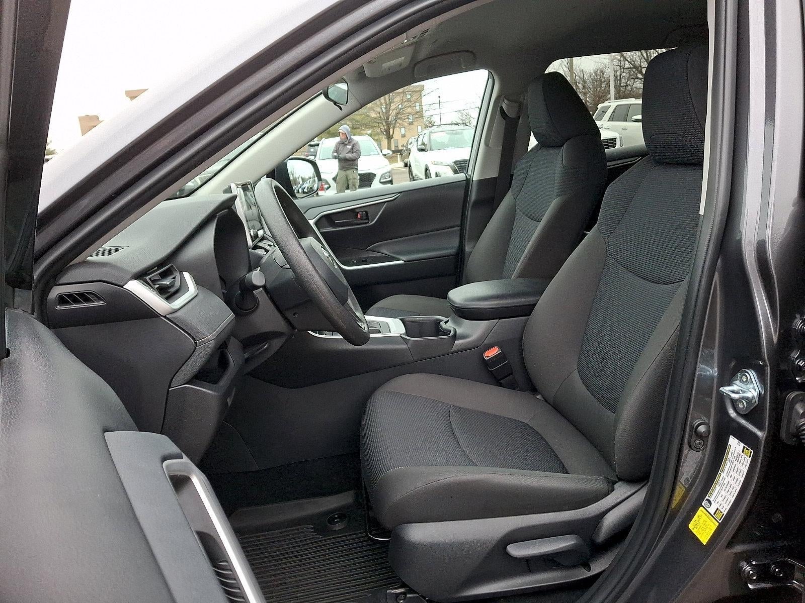 2025 Toyota RAV4 LE AWD (Natl)