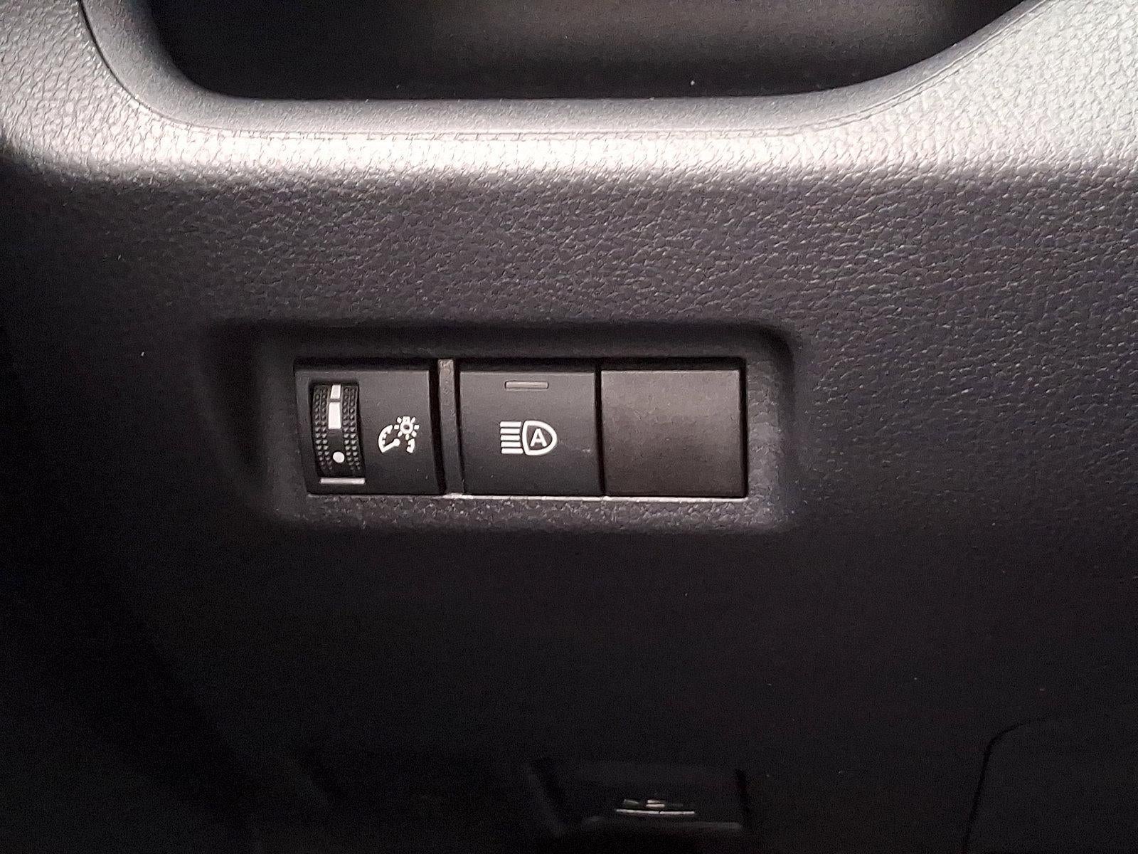 2025 Toyota RAV4 LE AWD (Natl)