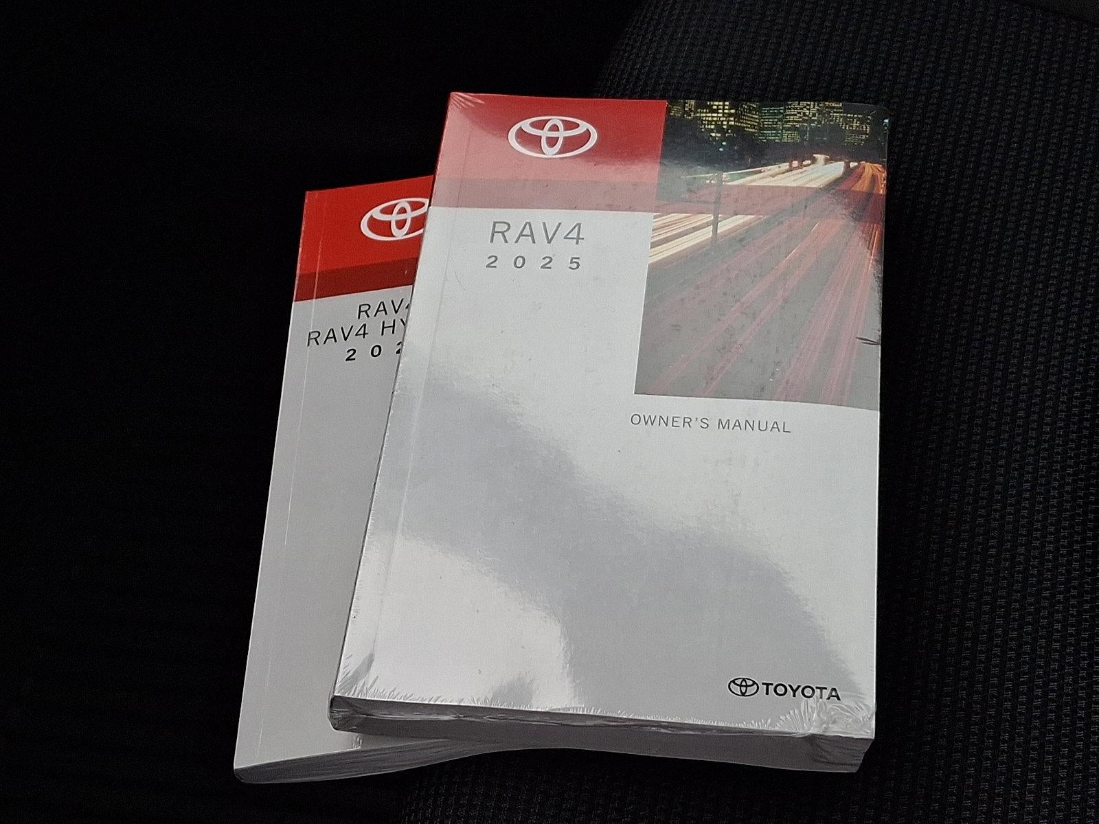 2025 Toyota RAV4 LE AWD (Natl)