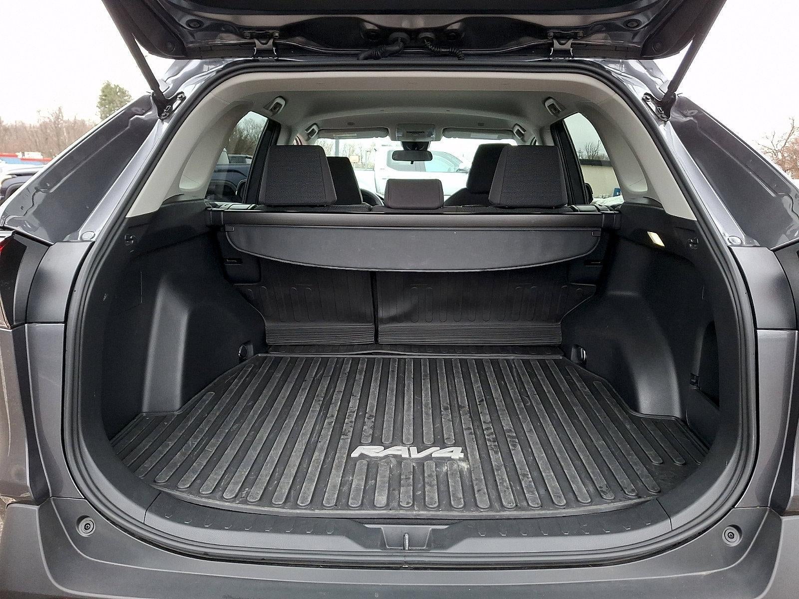 2025 Toyota RAV4 LE AWD (Natl)