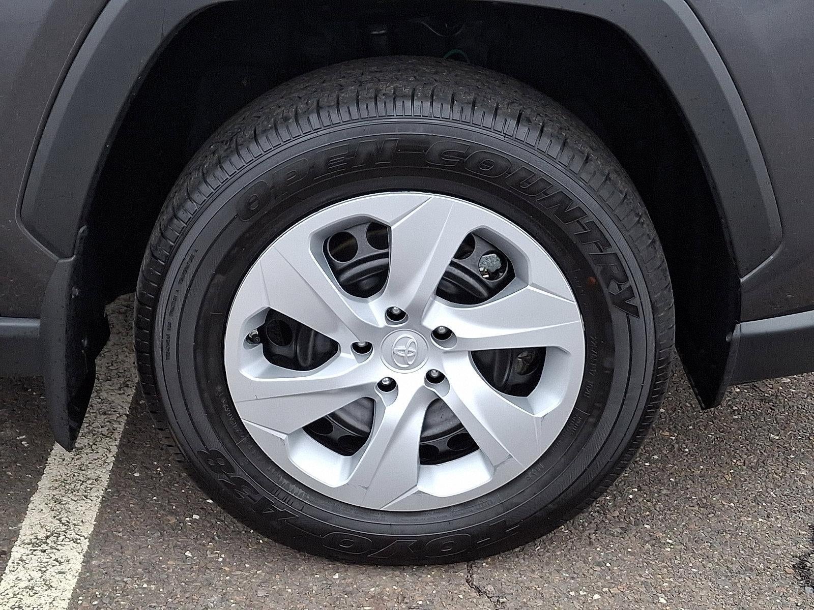 2025 Toyota RAV4 LE AWD (Natl)