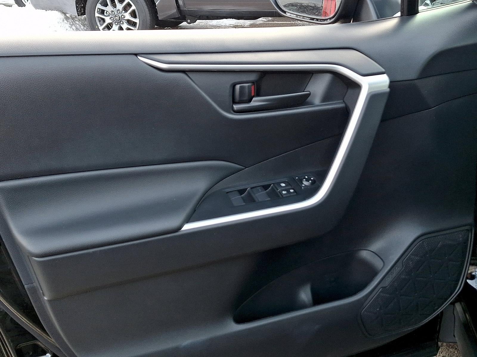 2023 Toyota RAV4 LE AWD (Natl)