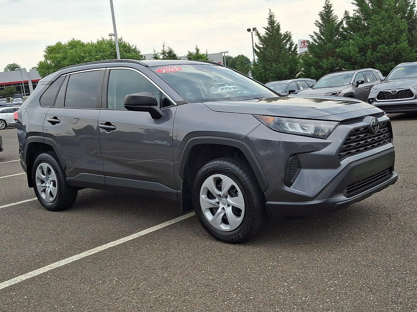 2021 Toyota RAV4 LE FWD (Natl)
