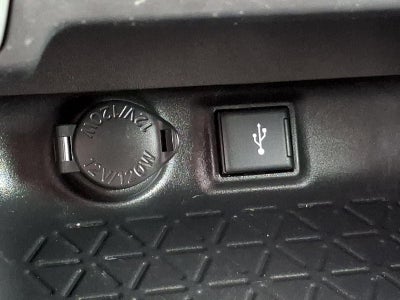 2021 Toyota RAV4 LE FWD (Natl)