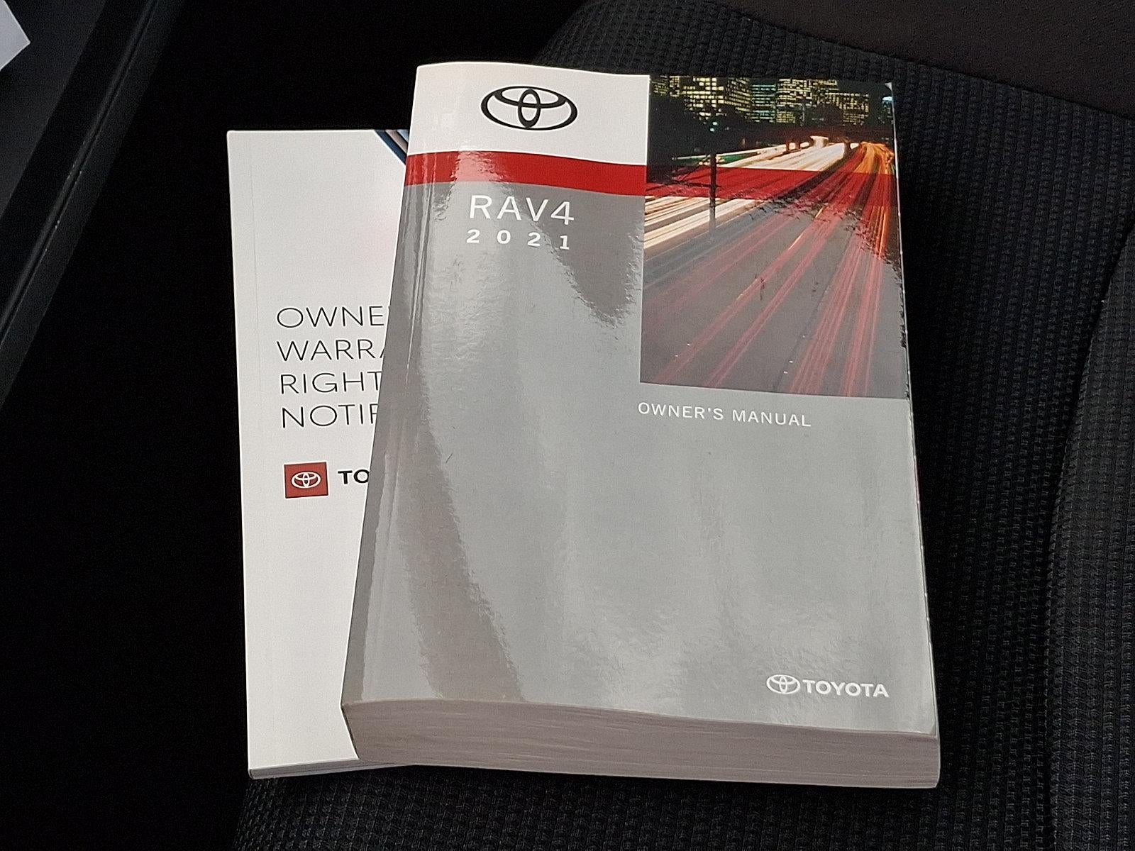 2021 Toyota RAV4 LE FWD (Natl)