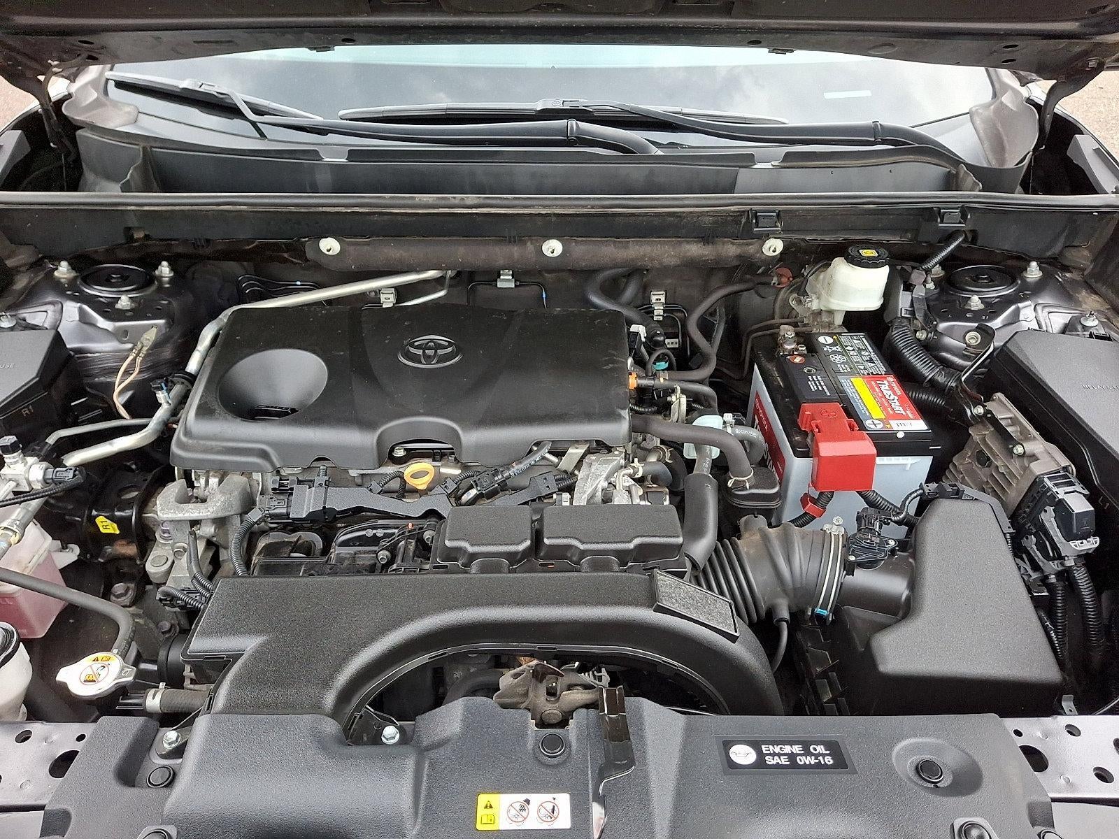 2021 Toyota RAV4 LE FWD (Natl)