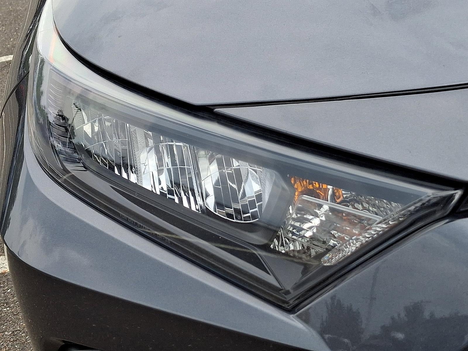 2021 Toyota RAV4 LE FWD (Natl)