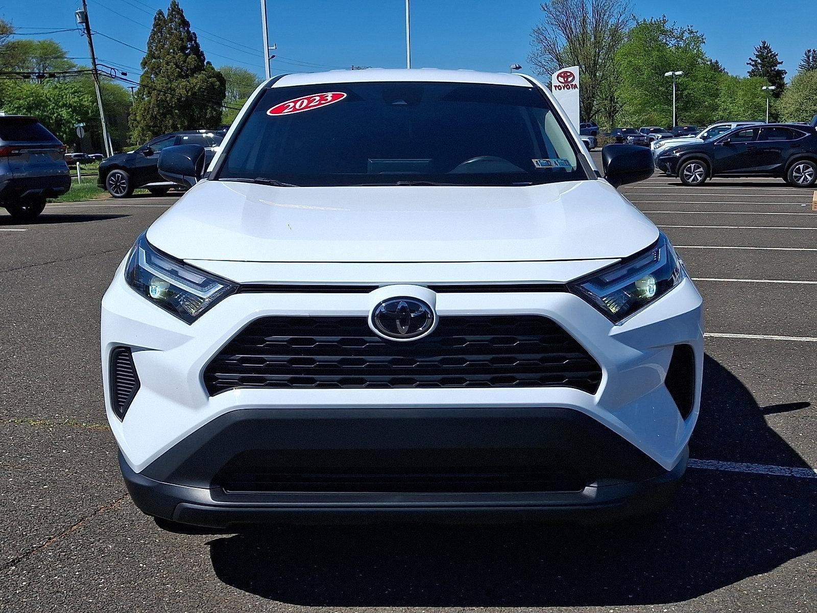 2023 Toyota RAV4 LE FWD (GS)